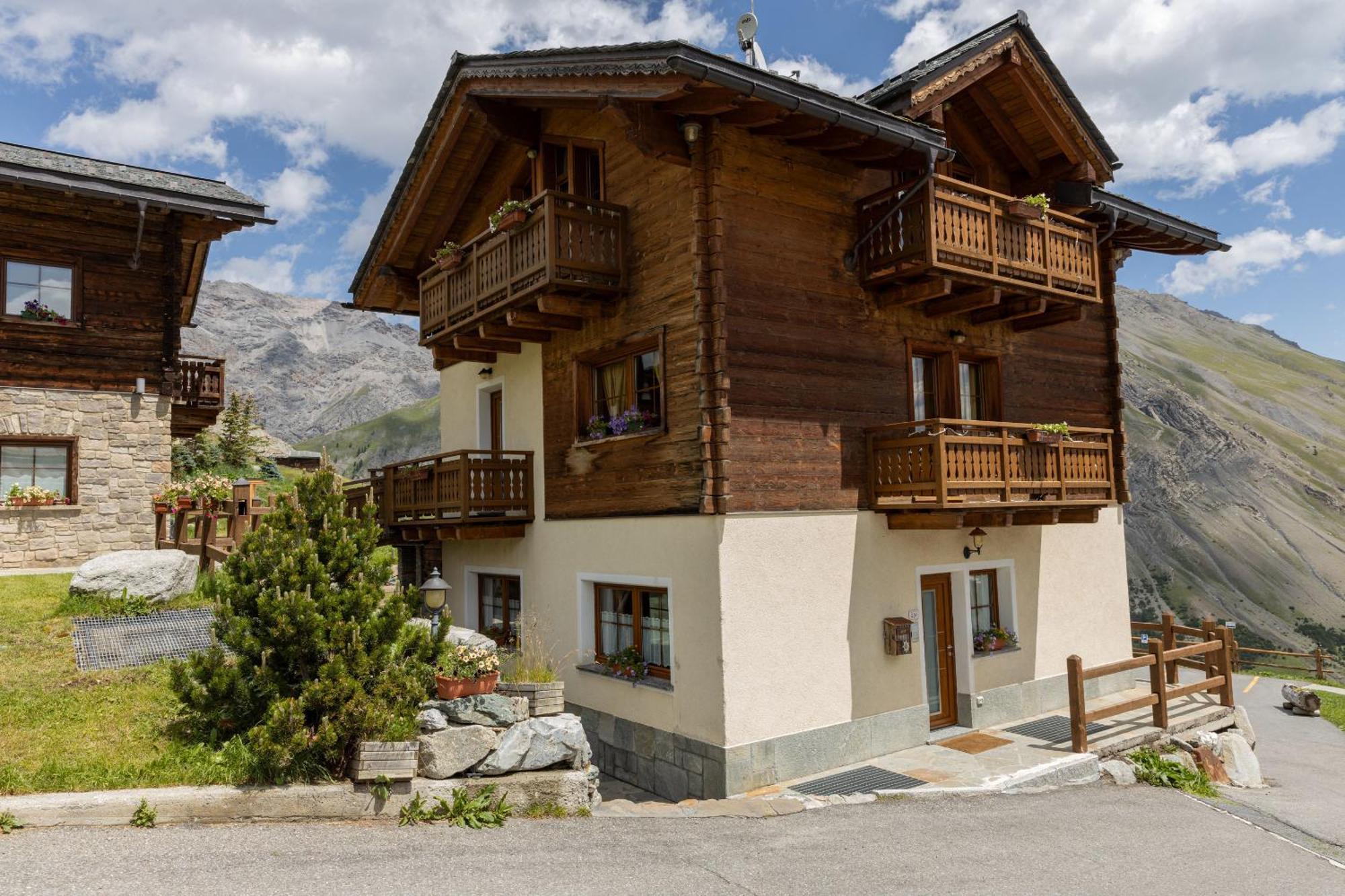 Appartamento Pianeta Oro Avamposto Meteo Livigno Esterno foto